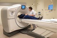De nieuwe CT scanner van het Elkerlliek ziekenhuis van GE Healthcare