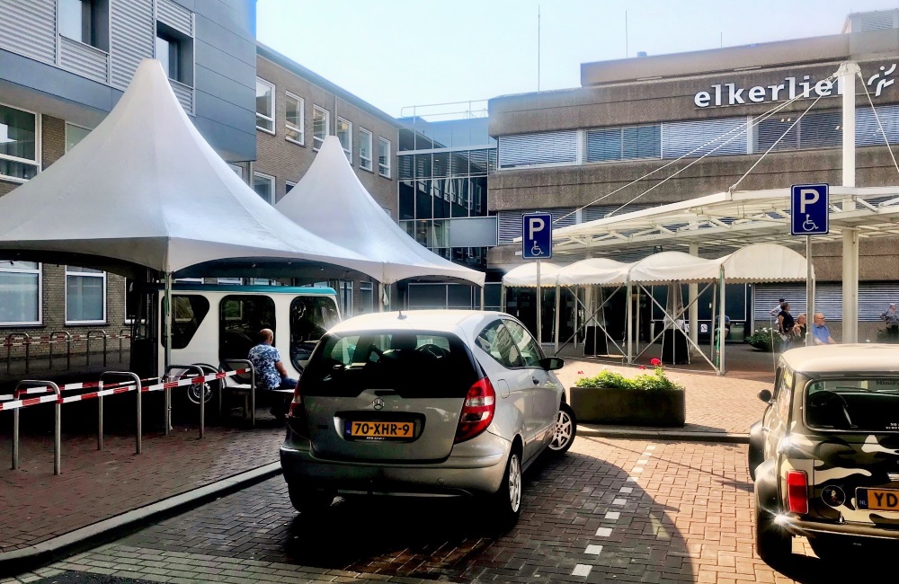 Tenten op buitenterrein
