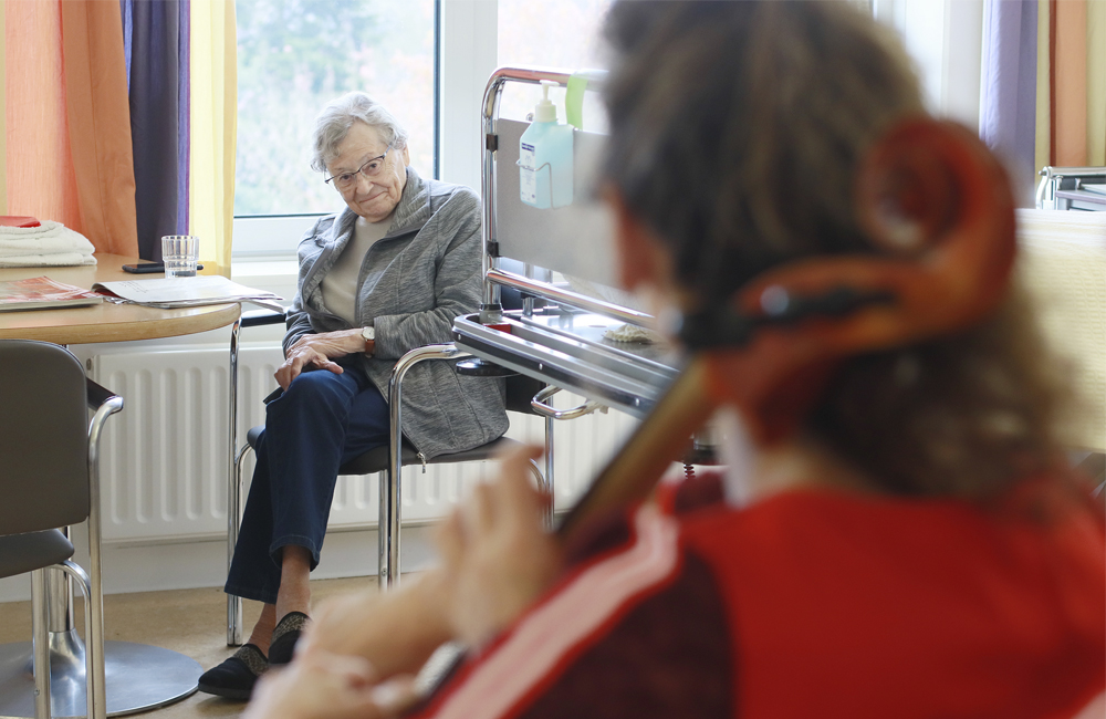 Muziek aan bed in het Elkerliek