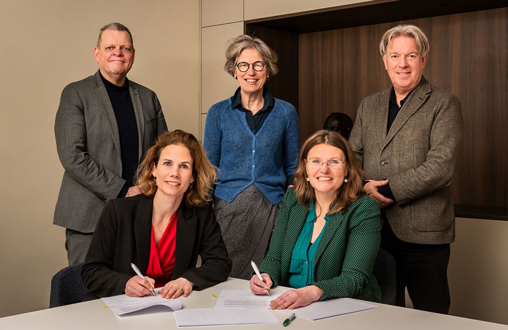 Ondertekening samenwerking laboratoriumdiagnostiek