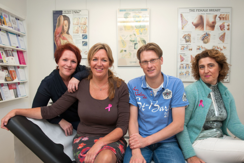 Mammateam Elkerliek ziekenhuis trots op behalen derde roze lintje voor hoge kwaliteit borstkankerzorg!